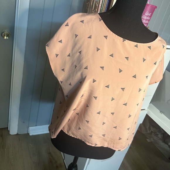 Women’s Chiffon Blouse Lot Size Medium Express, BCX, XXI - Picture 2 of 13